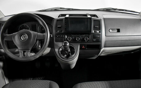 Volkswagen Caravelle T5, 2011 год, 1 690 000 рублей, 17 фотография