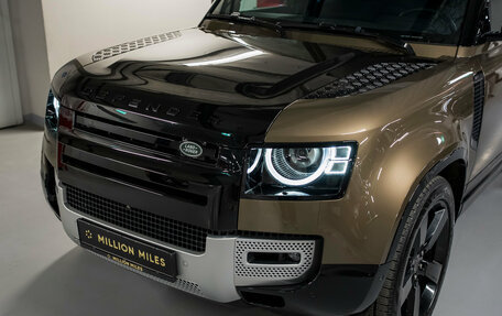 Land Rover Defender II, 2022 год, 9 700 000 рублей, 3 фотография