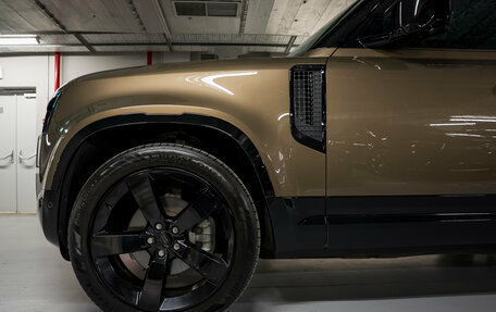 Land Rover Defender II, 2022 год, 9 700 000 рублей, 18 фотография