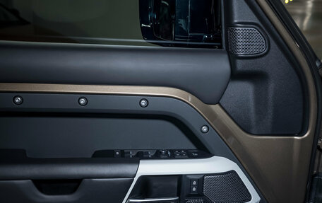 Land Rover Defender II, 2022 год, 9 700 000 рублей, 22 фотография