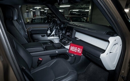 Land Rover Defender II, 2022 год, 9 700 000 рублей, 28 фотография