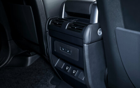 Land Rover Defender II, 2022 год, 9 700 000 рублей, 37 фотография