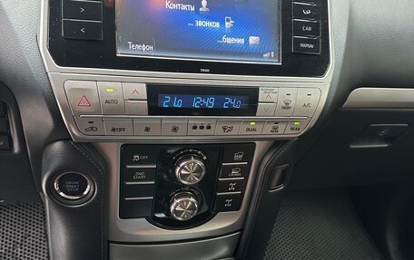 Toyota Land Cruiser Prado 150 рестайлинг 2, 2019 год, 4 950 000 рублей, 9 фотография