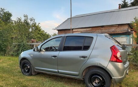 Renault Sandero I, 2010 год, 750 000 рублей, 4 фотография