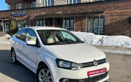 Volkswagen Polo VI (EU Market), 2013 год, 730 000 рублей, 3 фотография