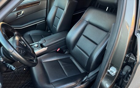 Mercedes-Benz E-Класс, 2012 год, 1 200 000 рублей, 8 фотография