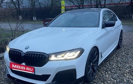 BMW 5 серия, 2021 год, 5 300 000 рублей, 3 фотография