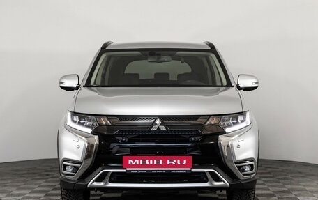 Mitsubishi Outlander III рестайлинг 3, 2021 год, 2 849 000 рублей, 2 фотография