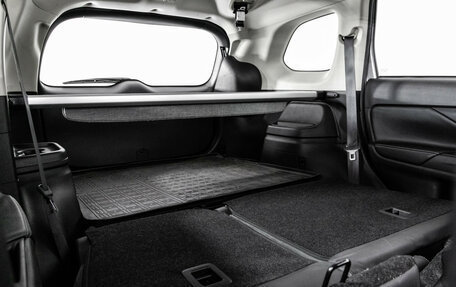 Mitsubishi Outlander III рестайлинг 3, 2021 год, 2 849 000 рублей, 20 фотография