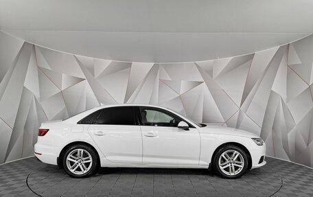 Audi A4, 2018 год, 1 835 000 рублей, 6 фотография