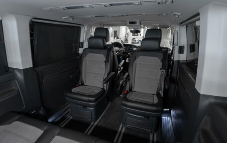 Volkswagen Multivan T6 рестайлинг, 2022 год, 7 350 000 рублей, 13 фотография