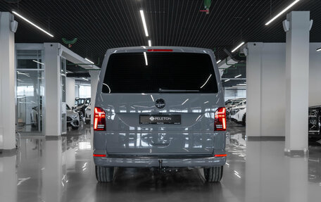 Volkswagen Multivan T6 рестайлинг, 2022 год, 7 350 000 рублей, 6 фотография