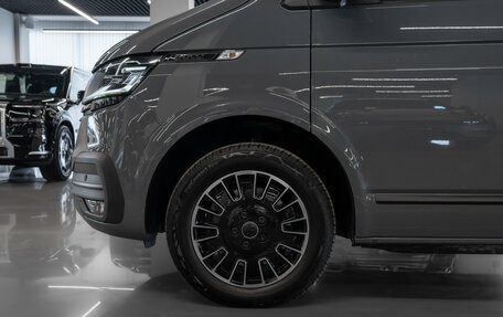 Volkswagen Multivan T6 рестайлинг, 2022 год, 7 350 000 рублей, 32 фотография