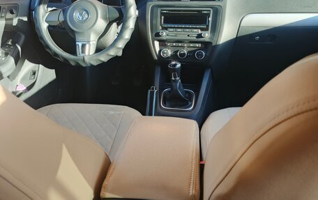 Volkswagen Jetta VI, 2012 год, 998 000 рублей, 8 фотография