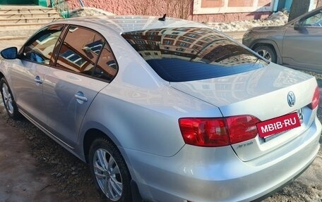 Volkswagen Jetta VI, 2012 год, 998 000 рублей, 5 фотография