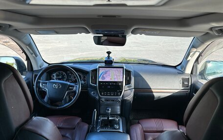 Toyota Land Cruiser 200, 2015 год, 5 300 000 рублей, 6 фотография