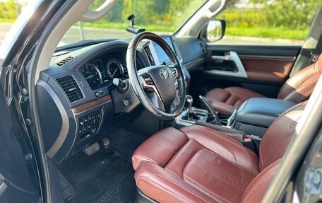 Toyota Land Cruiser 200, 2015 год, 5 300 000 рублей, 4 фотография