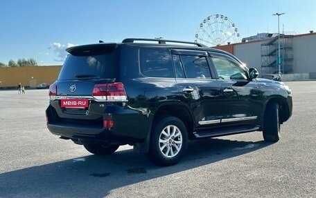 Toyota Land Cruiser 200, 2015 год, 5 300 000 рублей, 2 фотография