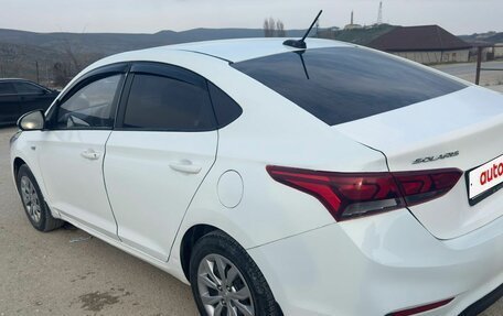 Hyundai Solaris II рестайлинг, 2018 год, 625 000 рублей, 3 фотография