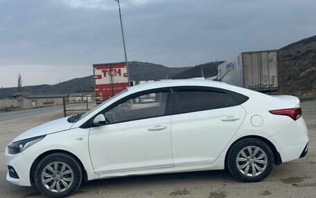 Hyundai Solaris II рестайлинг, 2018 год, 625 000 рублей, 12 фотография