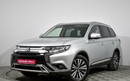 Mitsubishi Outlander III рестайлинг 3, 2019 год, 2 286 790 рублей, 1 фотография