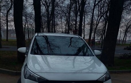 Hyundai Solaris II рестайлинг, 2021 год, 1 650 000 рублей, 1 фотография