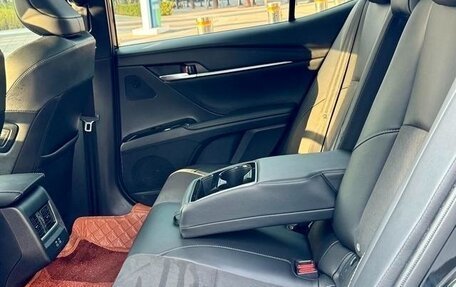 Toyota Camry, 2025 год, 15 фотография