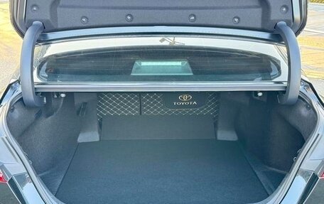 Toyota Camry, 2025 год, 36 фотография