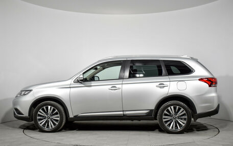 Mitsubishi Outlander III рестайлинг 3, 2019 год, 2 286 790 рублей, 8 фотография