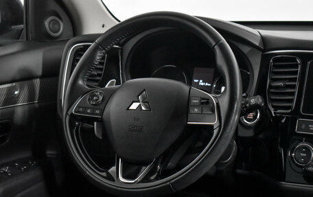 Mitsubishi Outlander III рестайлинг 3, 2019 год, 2 286 790 рублей, 15 фотография