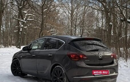 Opel Astra J, 2013 год, 666 000 рублей, 5 фотография