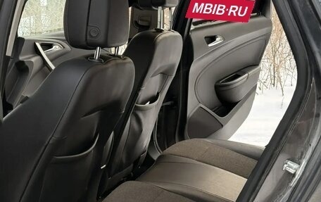 Opel Astra J, 2013 год, 666 000 рублей, 12 фотография