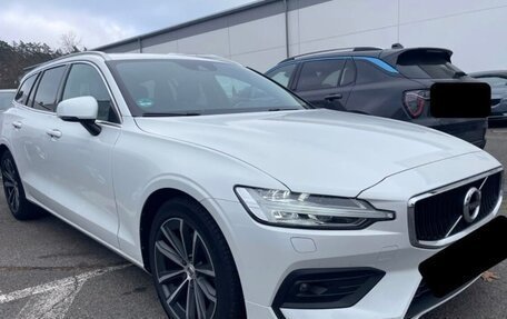 Volvo V60 II, 2021 год, 2 550 000 рублей, 4 фотография