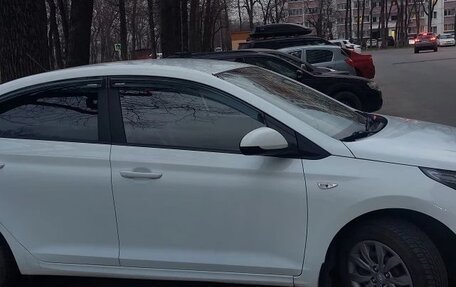 Hyundai Solaris II рестайлинг, 2021 год, 1 650 000 рублей, 8 фотография