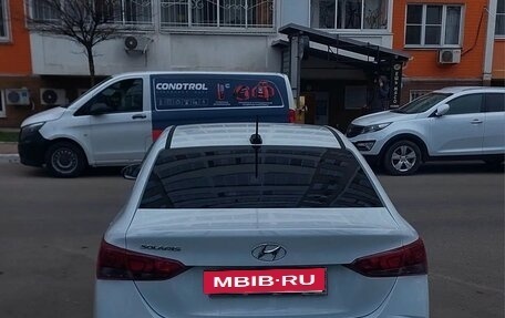 Hyundai Solaris II рестайлинг, 2021 год, 1 650 000 рублей, 6 фотография