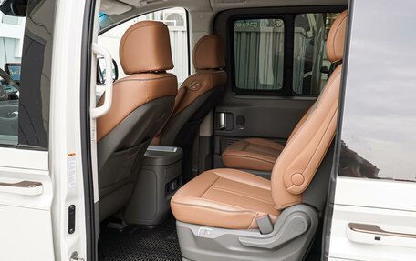 Hyundai Staria, 2022 год, 5 298 000 рублей, 14 фотография