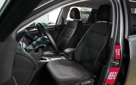 Volkswagen Golf VII, 2018 год, 1 889 000 рублей, 10 фотография