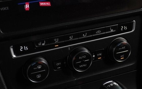 Volkswagen Golf VII, 2018 год, 1 889 000 рублей, 17 фотография