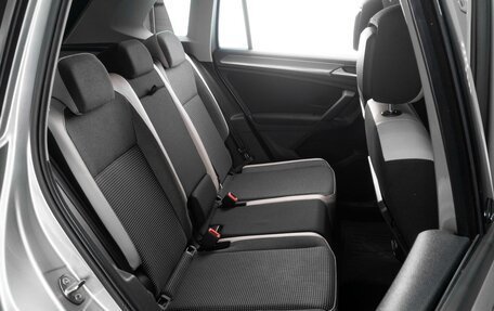 Volkswagen Tiguan II, 2018 год, 2 299 000 рублей, 7 фотография