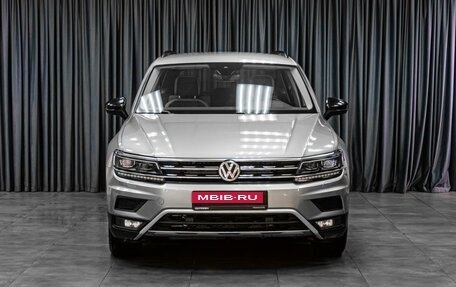 Volkswagen Tiguan II, 2018 год, 2 299 000 рублей, 3 фотография