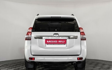 Toyota Land Cruiser Prado 150 рестайлинг 2, 2016 год, 2 999 000 рублей, 7 фотография