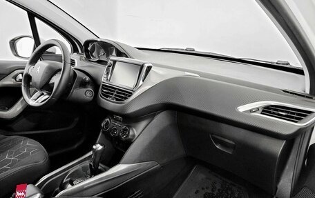 Peugeot 2008 II, 2014 год, 930 000 рублей, 11 фотография