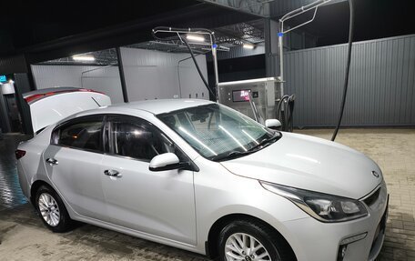 KIA Rio IV, 2017 год, 1 550 000 рублей, 2 фотография