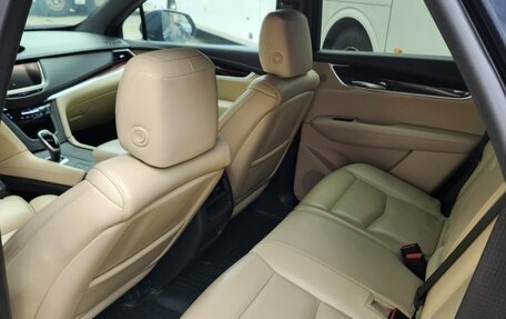 Cadillac XT5 I рестайлинг, 2016 год, 2 700 000 рублей, 12 фотография