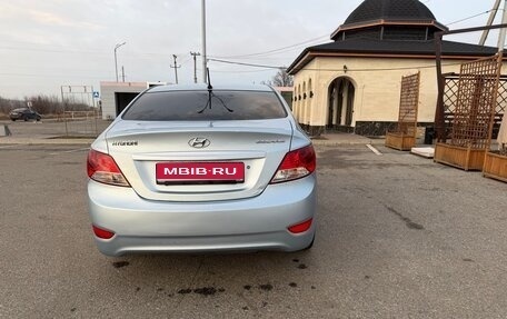 Hyundai Solaris II рестайлинг, 2013 год, 425 000 рублей, 1 фотография