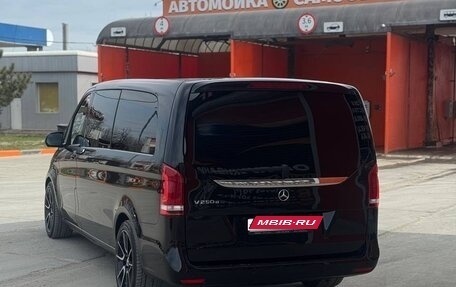 Mercedes-Benz V-Класс, 2020 год, 8 410 000 рублей, 2 фотография