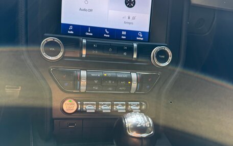 Ford Mustang VI рестайлинг, 2020 год, 4 500 000 рублей, 8 фотография