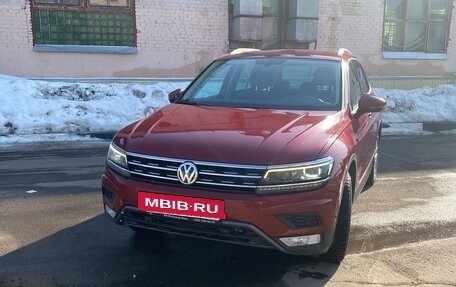 Volkswagen Tiguan II, 2017 год, 2 261 000 рублей, 8 фотография
