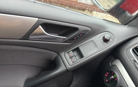 Volkswagen Golf VI, 2011 год, 980 000 рублей, 9 фотография