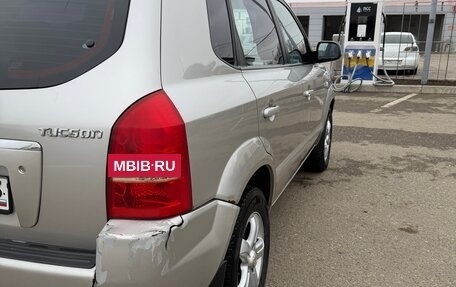 Hyundai Tucson III, 2007 год, 595 000 рублей, 2 фотография